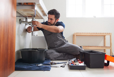 10 Common Plumbing Problems a Handyman Can Fix Quickly